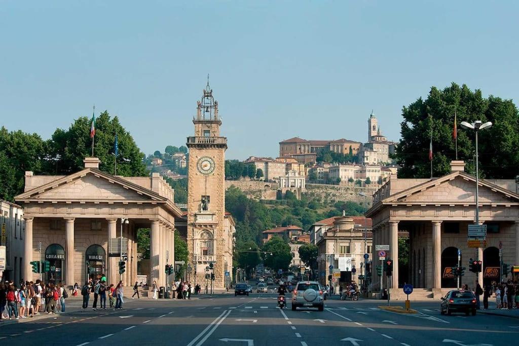 Elegant Apartment In Bergamo Center Εξωτερικό φωτογραφία